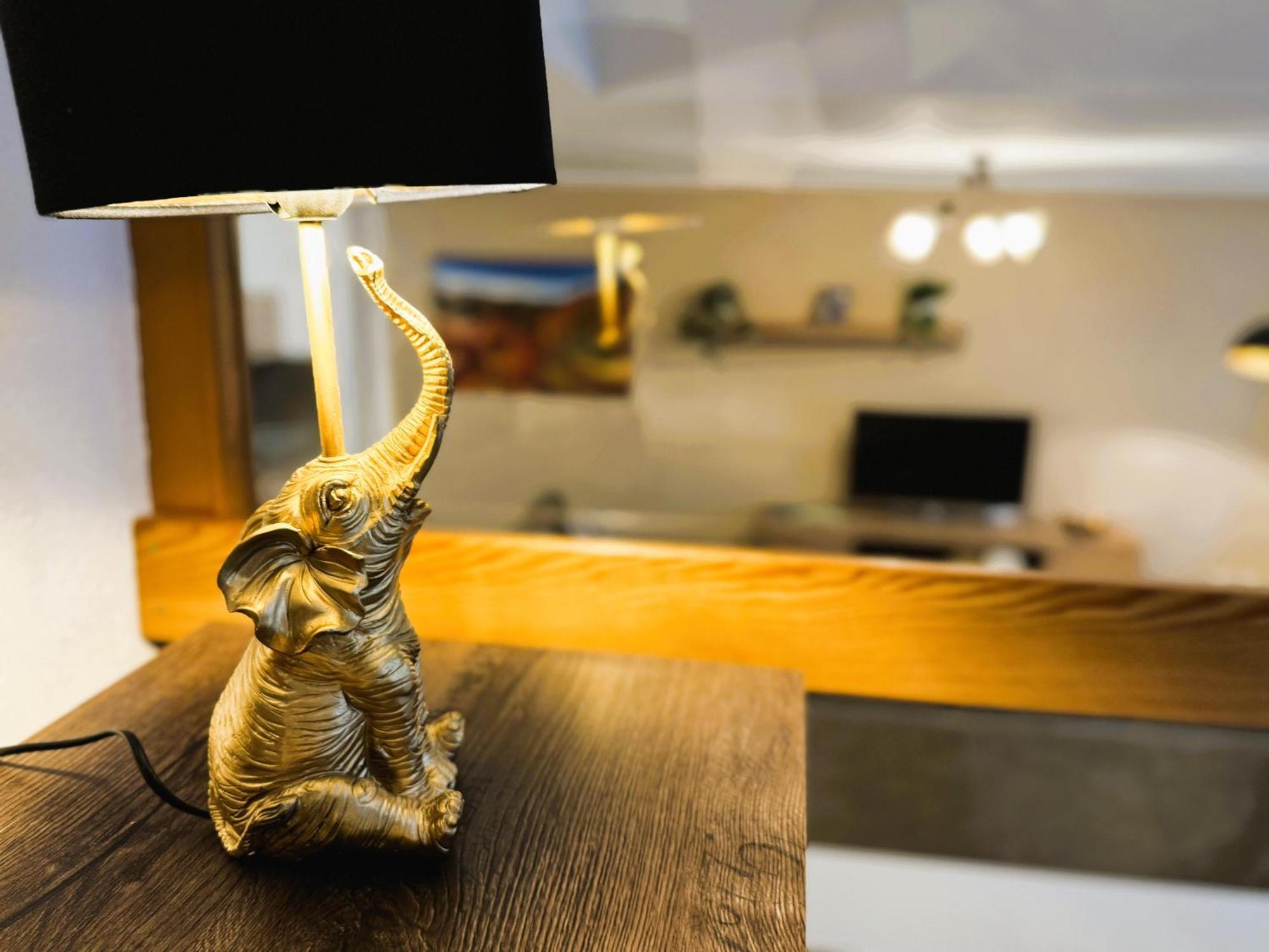 Galerie-Ferienwohnung "Im Schindlershof" - Zentral Und Ruhig Eibenstock Extérieur photo